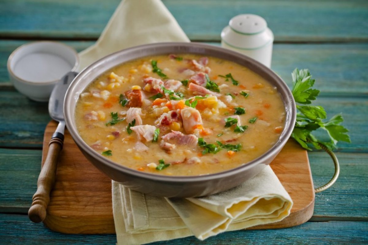 Гороховый суп с копченостями и варианты его приготовления